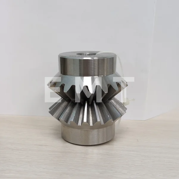 Коническая пара прямозубая (A) C32A221, передат. число=1:1, M=5, Z=22/22, EMT | ЕМТ