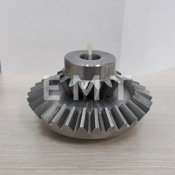 Коническая пара прямозубая (A) C31A644, передат. число=1:4, M=4, Z=16/64, EMT | ЕМТ